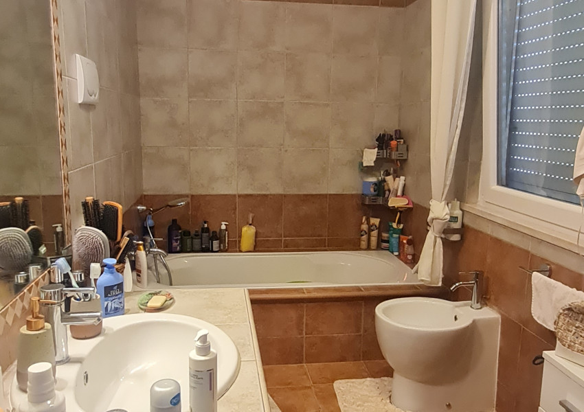 Pesaro, zona Tombaccia - Appartamento in Vendita | Foto 9