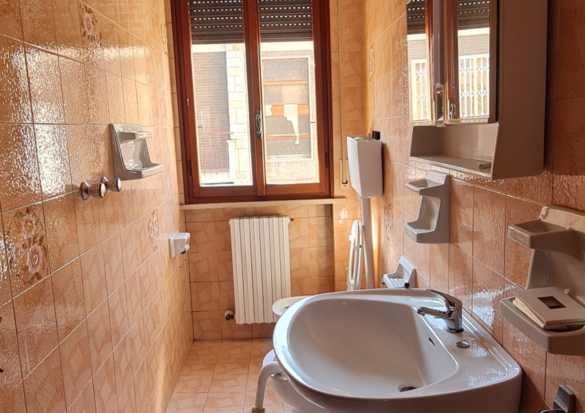 Pesaro, zona Vismara - Appartamento in Vendita | Foto 17