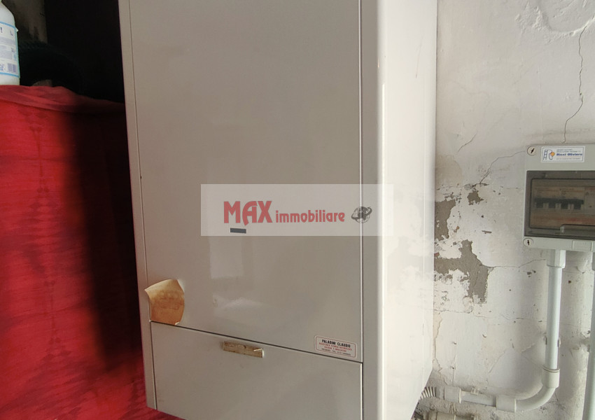 Pesaro, zona Cattabrighe - Casa Schiera / Porz.Casa in Vendita | Foto 9