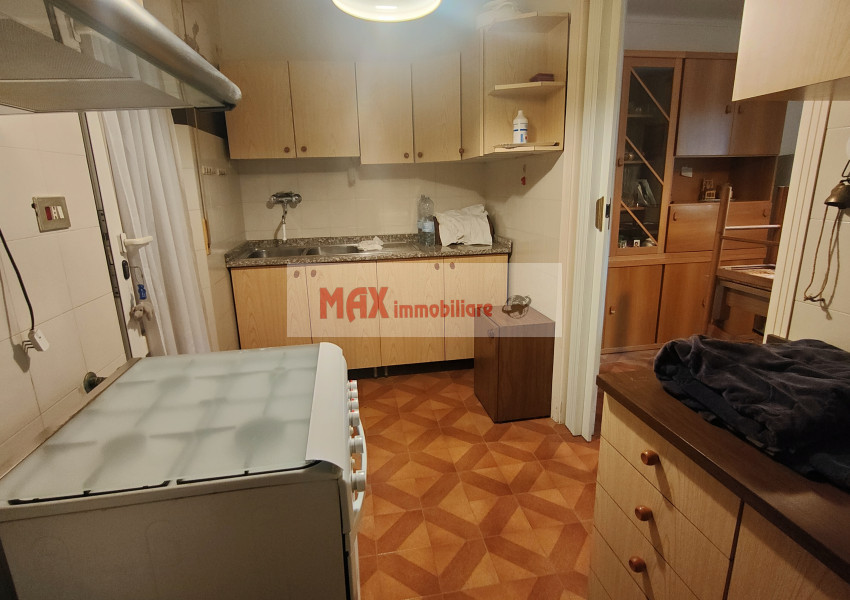 Pesaro, zona Cattabrighe - Casa Schiera / Porz.Casa in Vendita | Foto 3