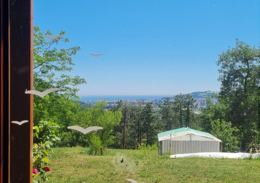 Pesaro, zona Santa Colomba - Casa Unifam. / Villa in Vendita | Foto 24