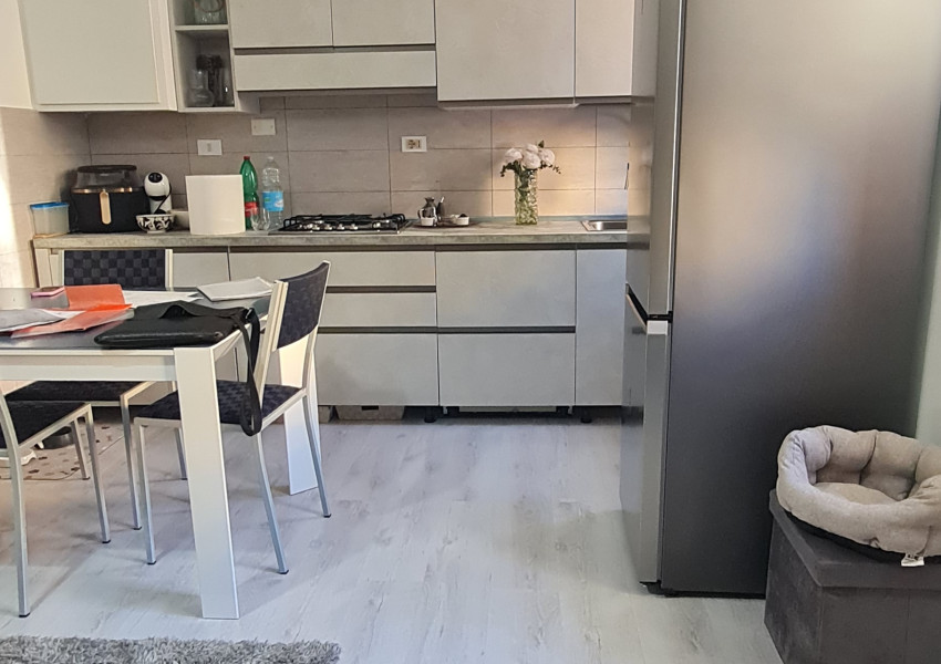 Pesaro, zona Vismara - Appartamento in Vendita | Foto 2