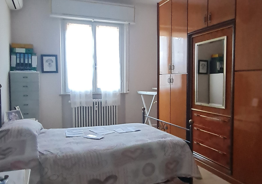 Pesaro, zona Villa San Martino - Appartamento in Vendita | Foto 2