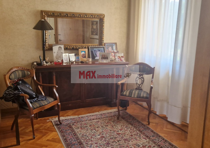 Pesaro, zona Vismara - Appartamento in Vendita | Foto 2