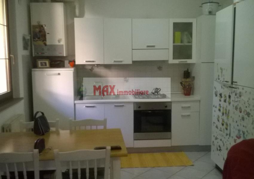 Pesaro, zona Villa Ceccolini, Appartamento in Affitto