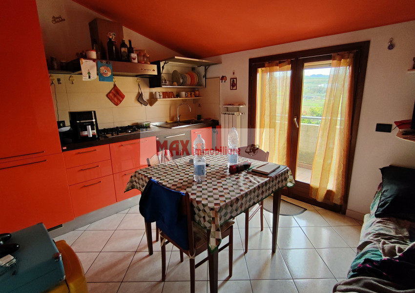 Pesaro, zona Villa Ceccolini - Casa Schiera / Porz.Casa in Vendita | Foto 10