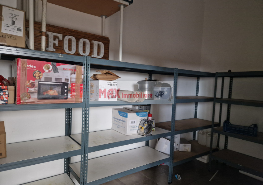 Pesaro, zona Loreto - Negozio in Affitto | Foto 6