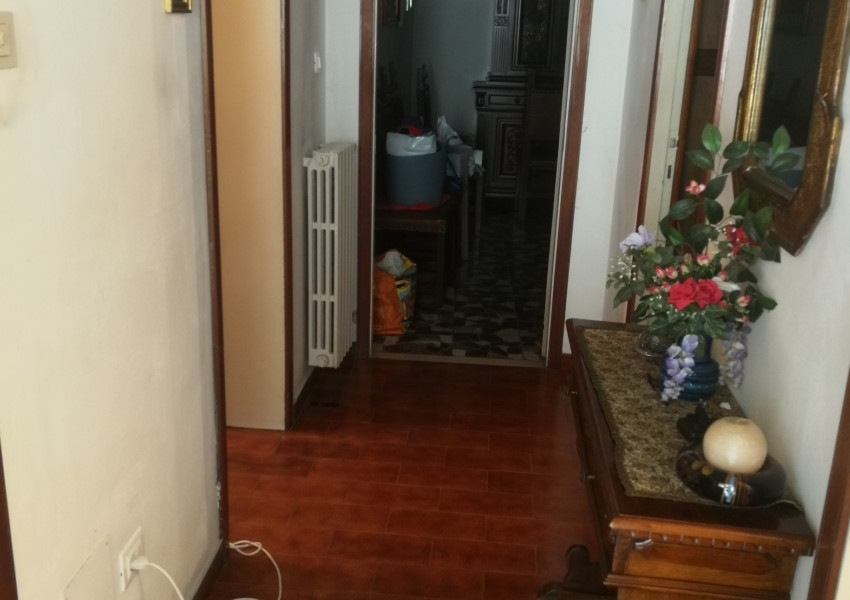 Pesaro, zona Novilara, Casa Schiera / Porz.Casa in Vendita