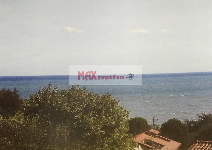 Pesaro, zona Rive, Casa Unifam. / Villa in Vendita