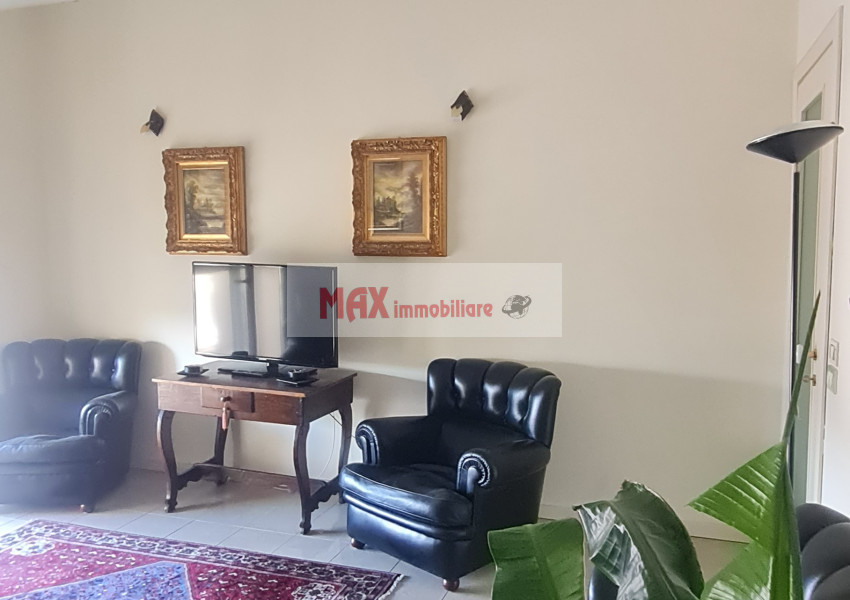 Pesaro, zona Centro - Appartamento in Vendita | Foto 2