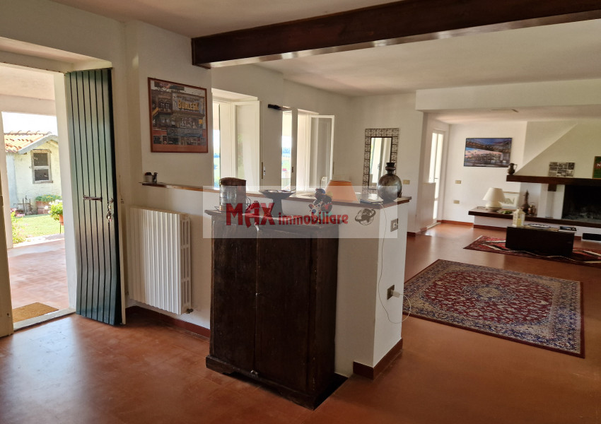 Pesaro, zona Candelara - Rustico / Soluz. in Campagna in Vendita | Foto 12