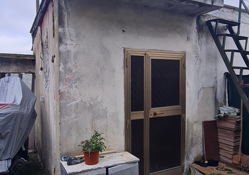 Pesaro, zona Villa San Martino - Casa Schiera / Porz.Casa in Vendita | Foto 7