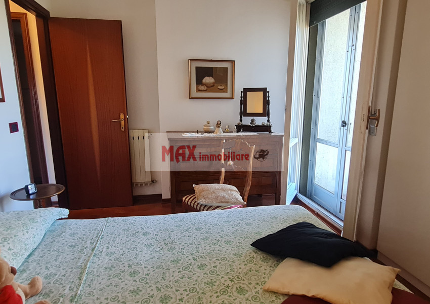 Pesaro, zona Villa San Martino - Appartamento in Vendita | Foto 6