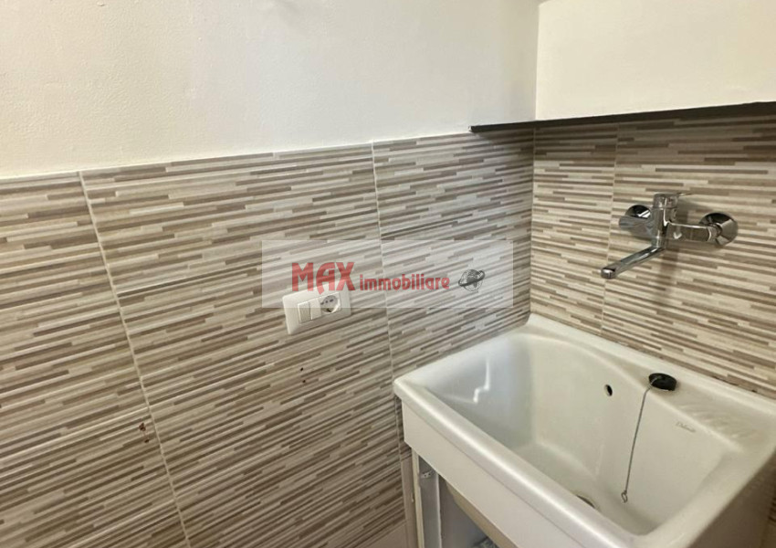 Pesaro, zona Muraglia - Casa Schiera / Porz.Casa in Vendita | Foto 8