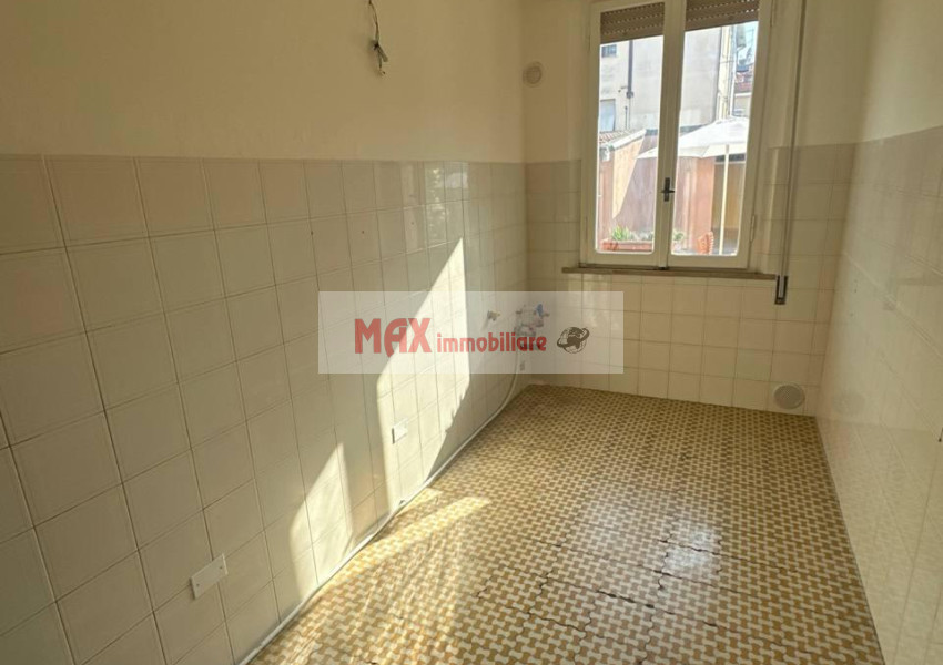 Pesaro, zona Muraglia - Casa Schiera / Porz.Casa in Vendita | Foto 9
