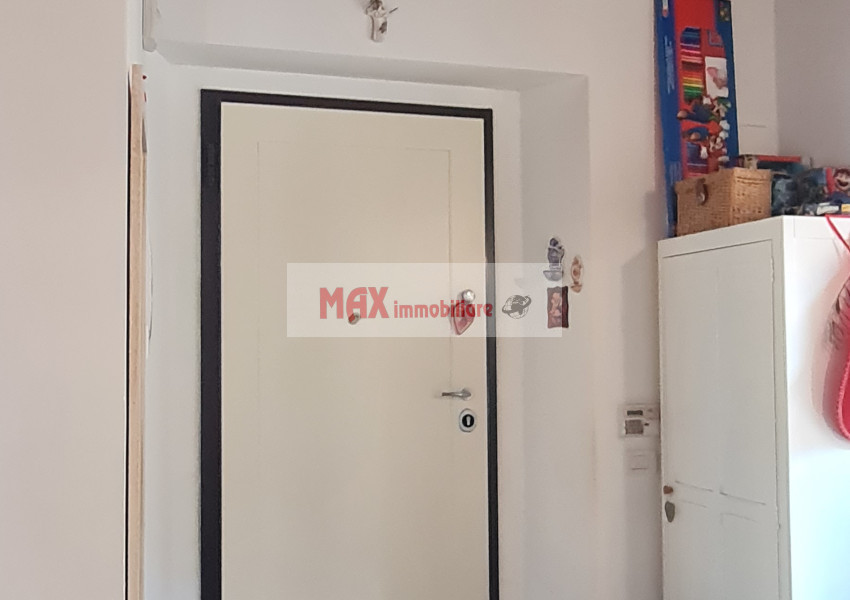 Pesaro, zona Porto - Casa Schiera / Porz.Casa in Vendita | Foto 15