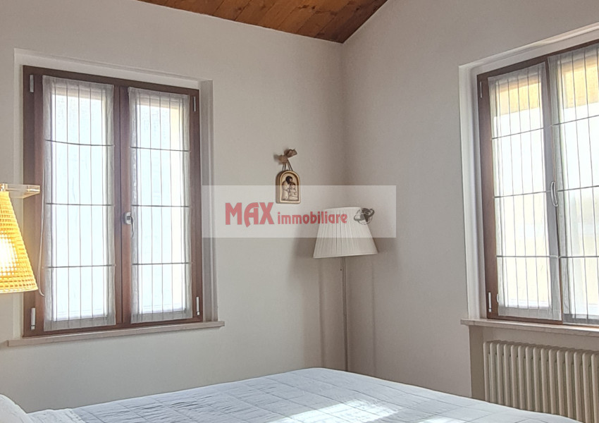 Pesaro, zona Porto - Casa Schiera / Porz.Casa in Vendita | Foto 20
