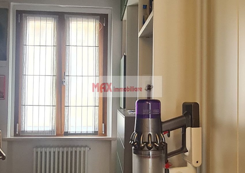 Pesaro, zona Porto - Casa Schiera / Porz.Casa in Vendita | Foto 21