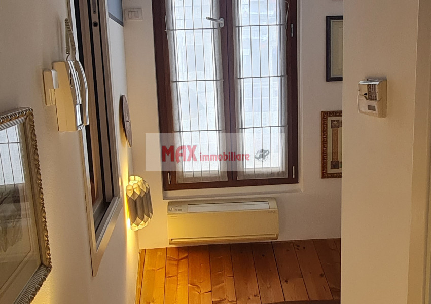 Pesaro, zona Porto - Casa Schiera / Porz.Casa in Vendita | Foto 22
