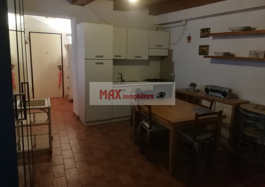 Pesaro, zona Centro storico - Appartamento in Vendita | Foto 11