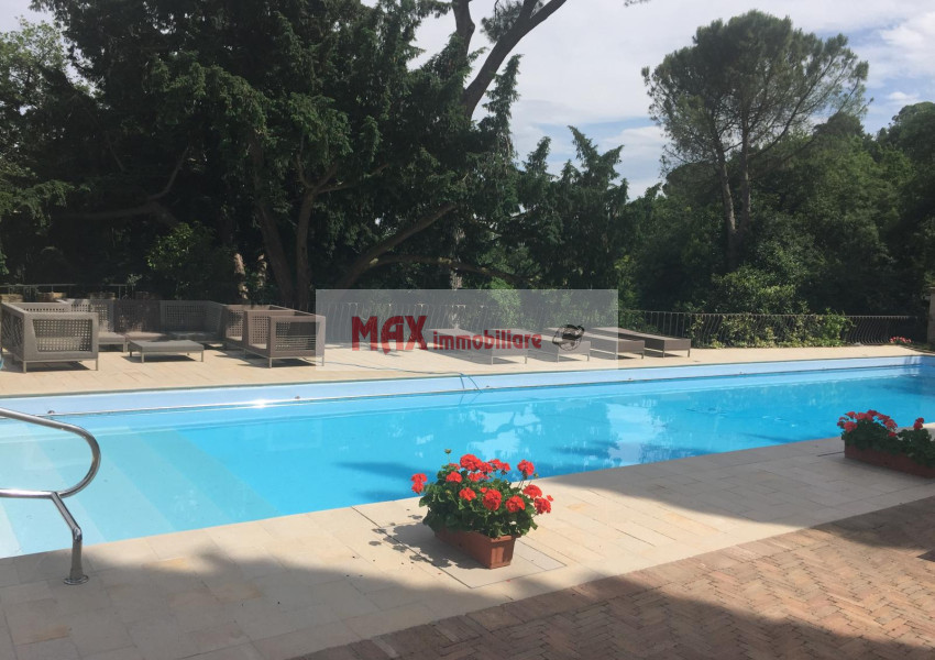 Pesaro, zona Muraglia - Casa Unifam. / Villa in Vendita | Foto 2