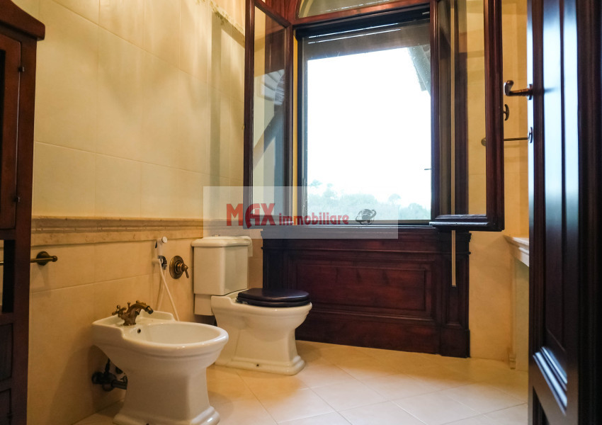 Pesaro, zona Muraglia - Casa Unifam. / Villa in Vendita | Foto 32