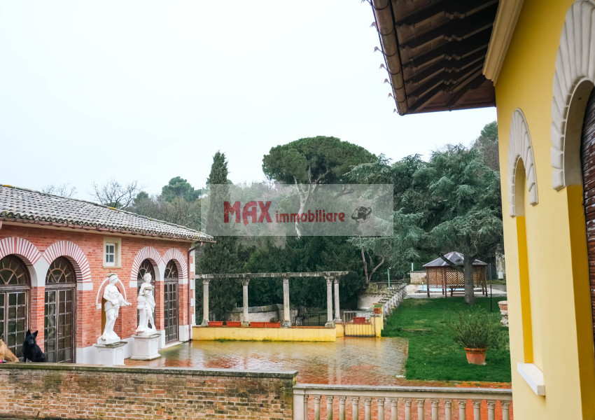 Pesaro, zona Muraglia - Casa Unifam. / Villa in Vendita | Foto 43