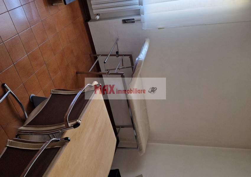 Pesaro, zona Soria - Ufficio in VenditaAffitto | Foto 8