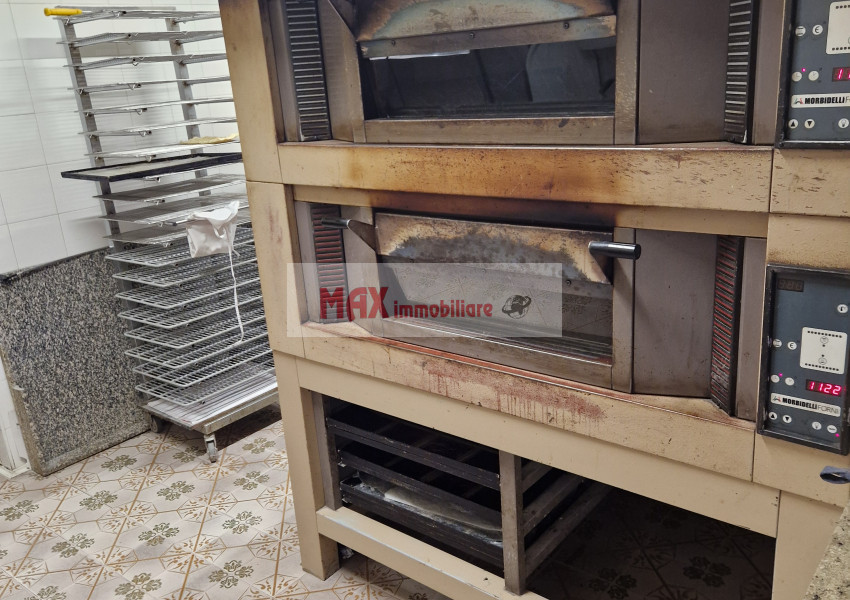 Pesaro, zona Pantano Bassa - Pizzeria in Vendita | Foto 5