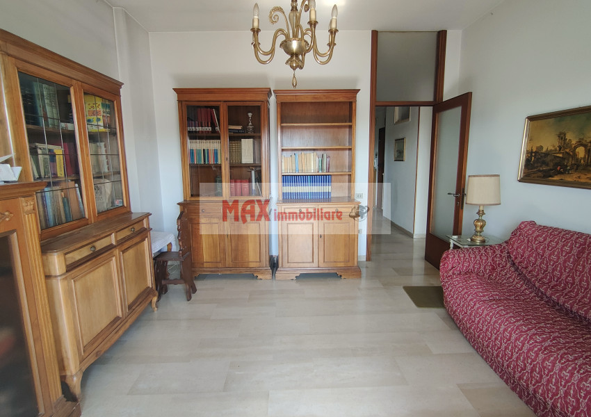 Pesaro, zona Centro Mare - Appartamento in Vendita | Foto 4