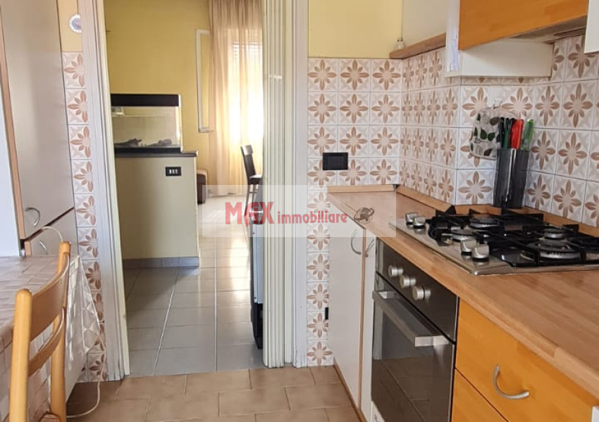Pesaro, zona Villa San Martino - Appartamento in Vendita | Foto 2