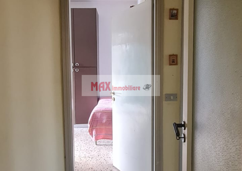 Pesaro, zona Villa San Martino - Appartamento in Vendita | Foto 5