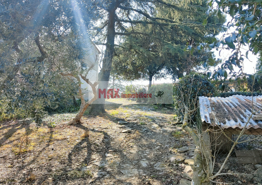 Pesaro, zona Babbucce - Casa Schiera / Porz.Casa in Vendita | Foto 9