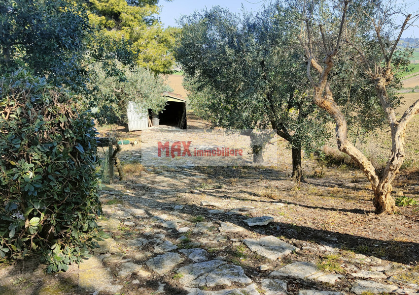 Pesaro, zona Babbucce - Casa Schiera / Porz.Casa in Vendita | Foto 10