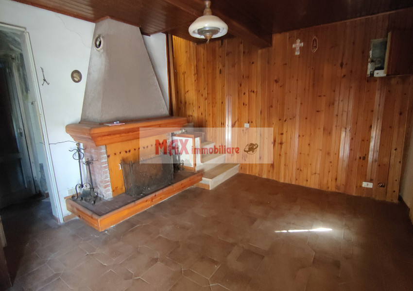 Pesaro, zona Babbucce - Casa Schiera / Porz.Casa in Vendita | Foto 5