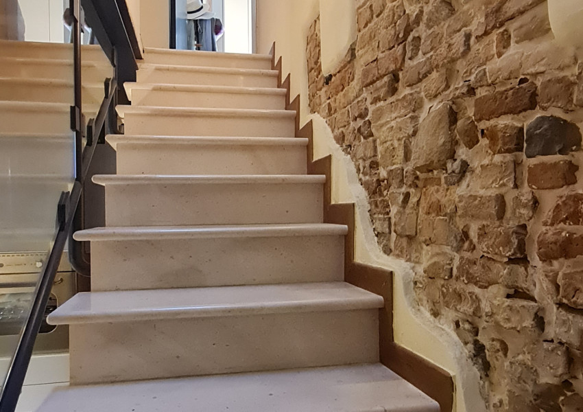 Pesaro, zona Centro storico - Casa Schiera / Porz.Casa in Vendita | Foto 3