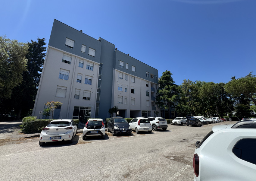 Pesaro, zona Villa San Martino, Appartamento in Vendita