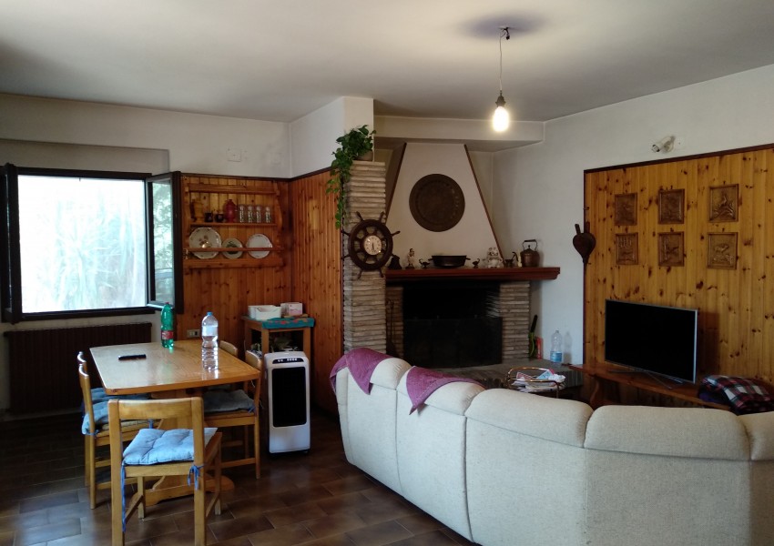 Fano, zona Roncosambaccio - Casa Unifam. / Villa in Vendita | Foto 9