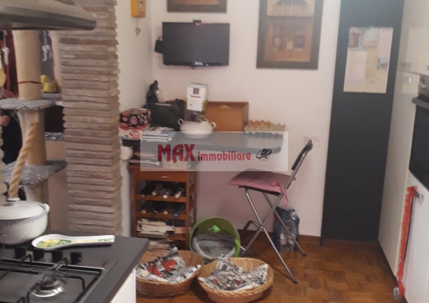 Fano, zona Roncosambaccio - Casa Unifam. / Villa in Vendita | Foto 6