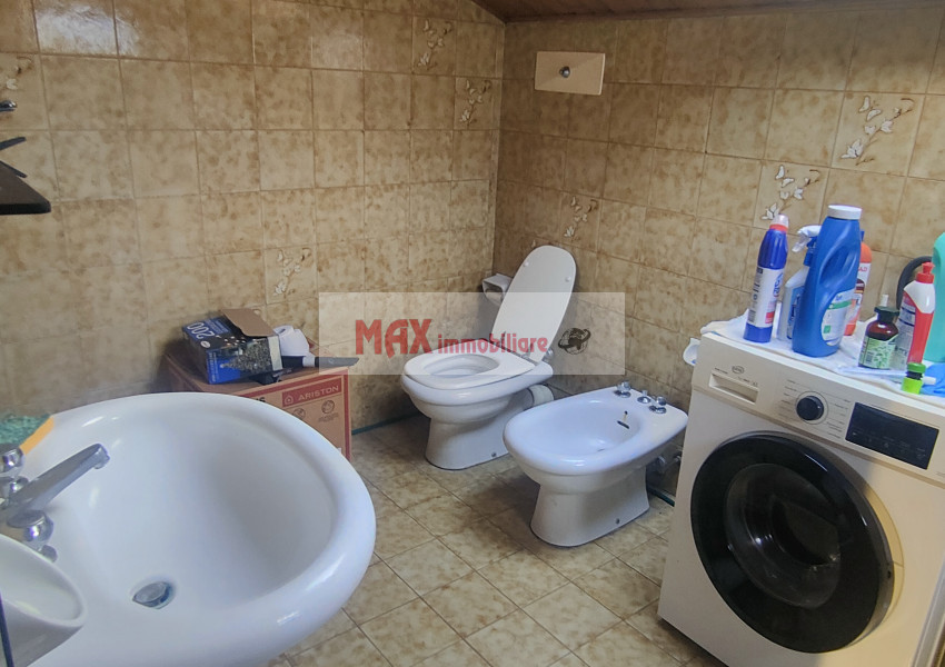 Pesaro, zona Villa San Martino - Casa Unifam. / Villa in Vendita | Foto 12