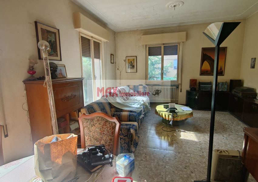 Pesaro, zona Villa San Martino - Casa Unifam. / Villa in Vendita | Foto 3
