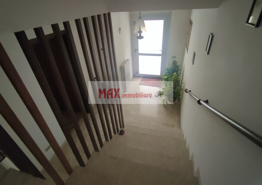 Pesaro, zona Santa Veneranda - Appartamento in Vendita | Foto 10