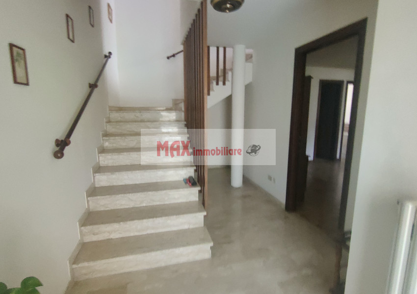 Pesaro, zona Santa Veneranda, Appartamento in Vendita