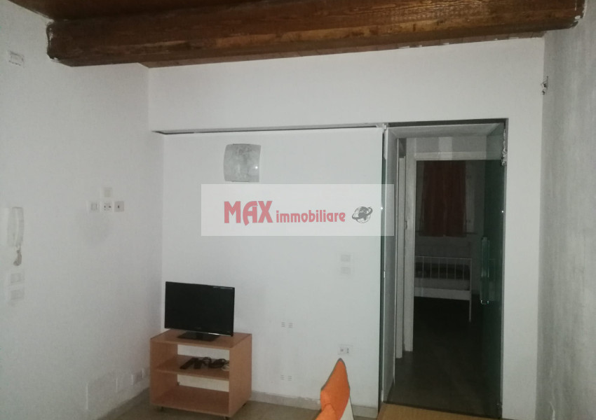 Pesaro, zona Centro storico - Appartamento in VenditaAffitto | Foto 3