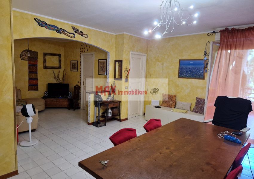 Pesaro, zona Villa San Martino, Appartamento in Vendita