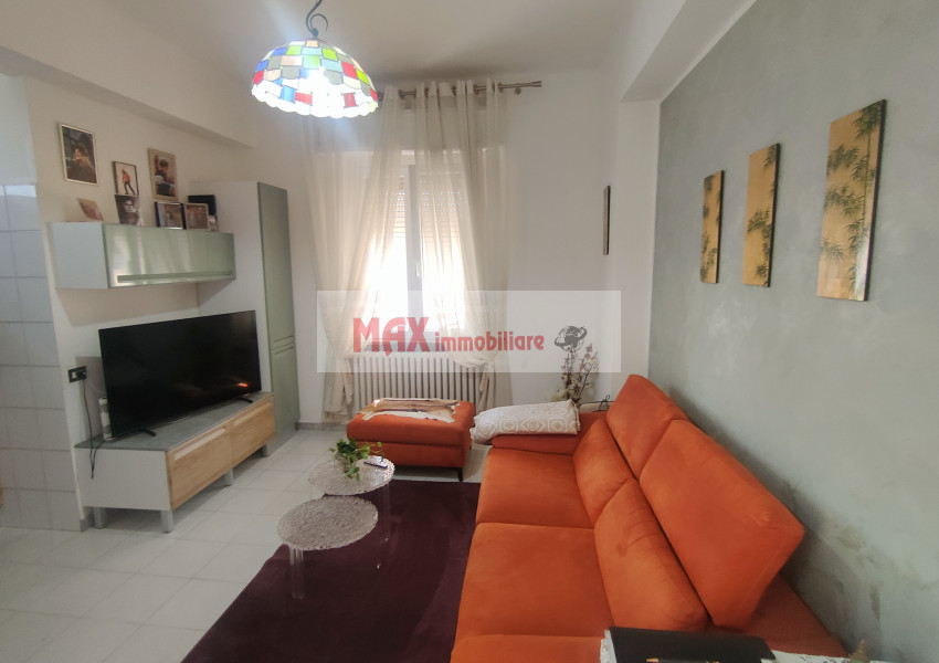 Pesaro, zona Centro - Appartamento in Vendita | Foto 2