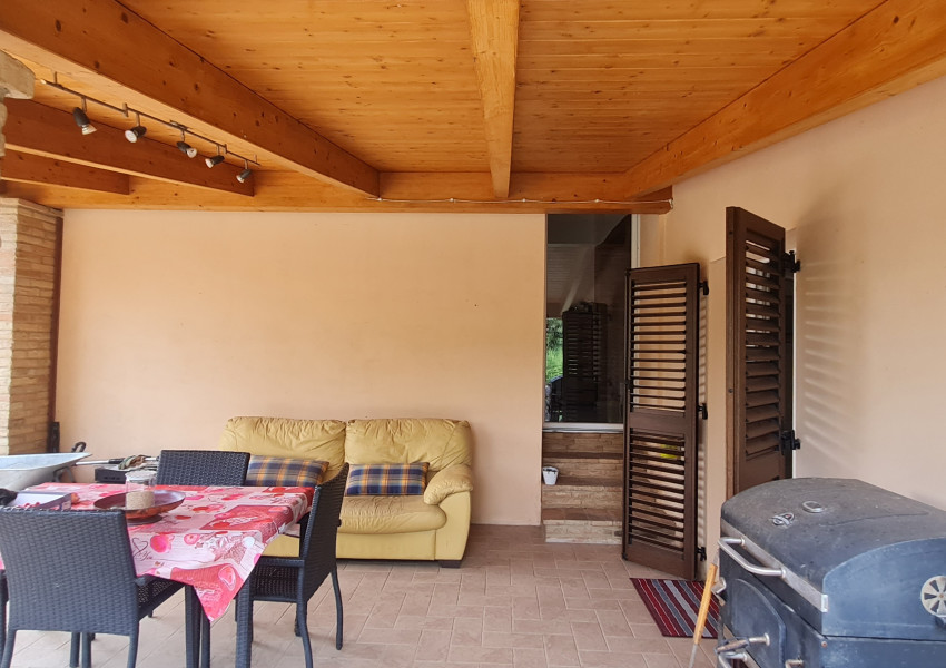 Montegridolfo, zona Montegridolfo Periferia - Casa Unifam. / Villa in Vendita | Foto 6
